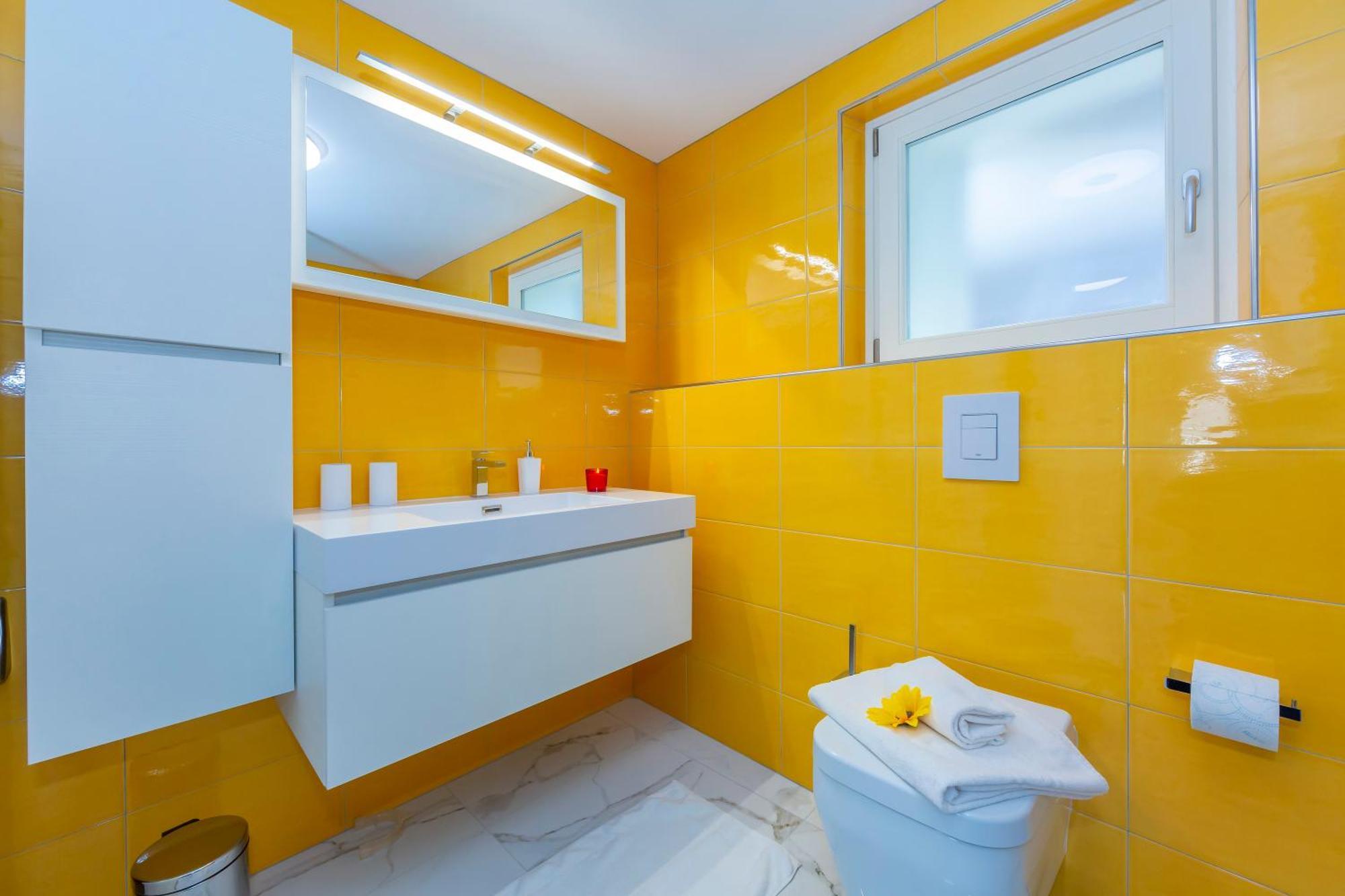 Yellow View Apartment - Happy Rentals Ronco sopra Ascona Eksteriør bilde