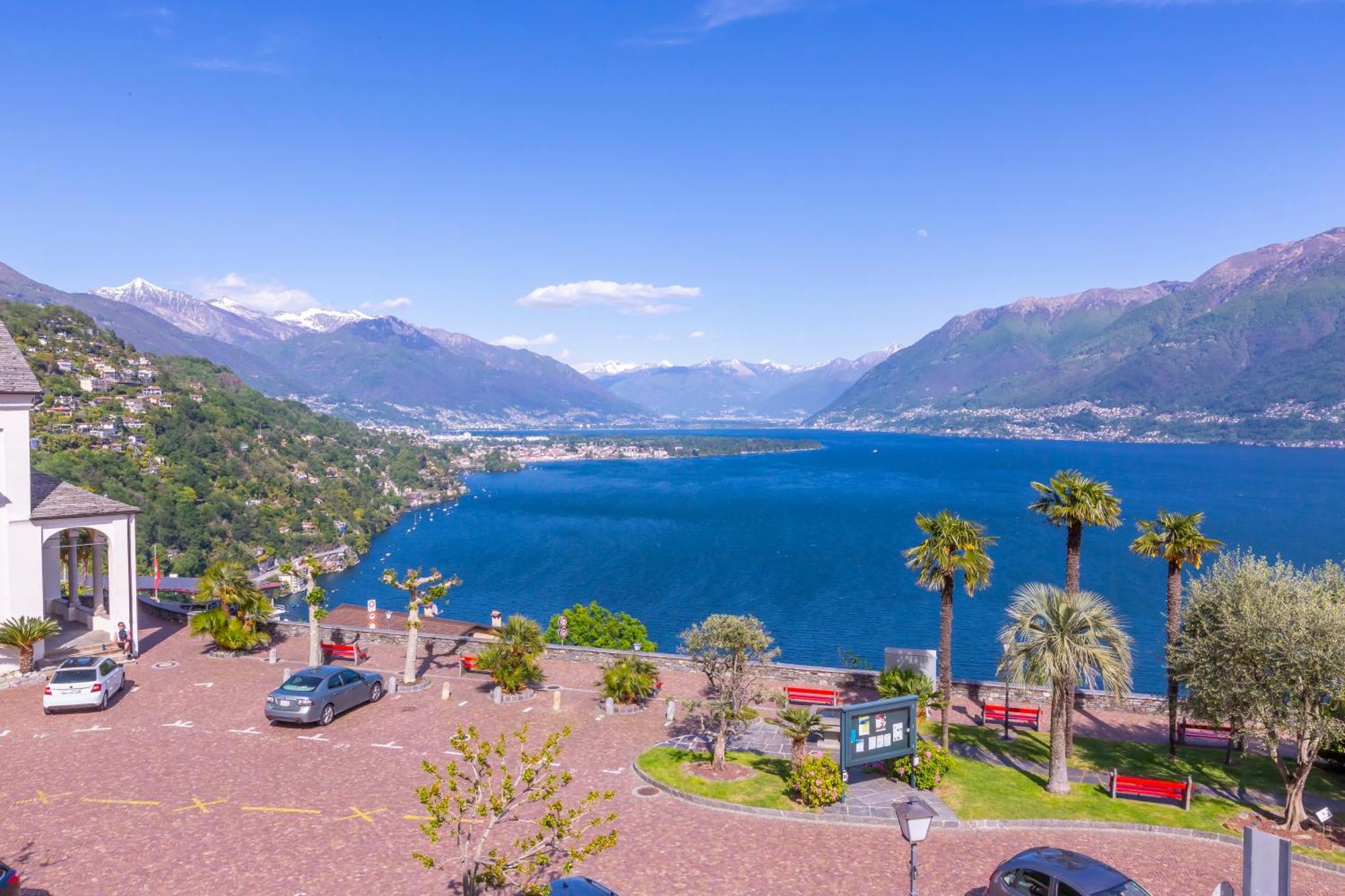 Yellow View Apartment - Happy Rentals Ronco sopra Ascona Eksteriør bilde