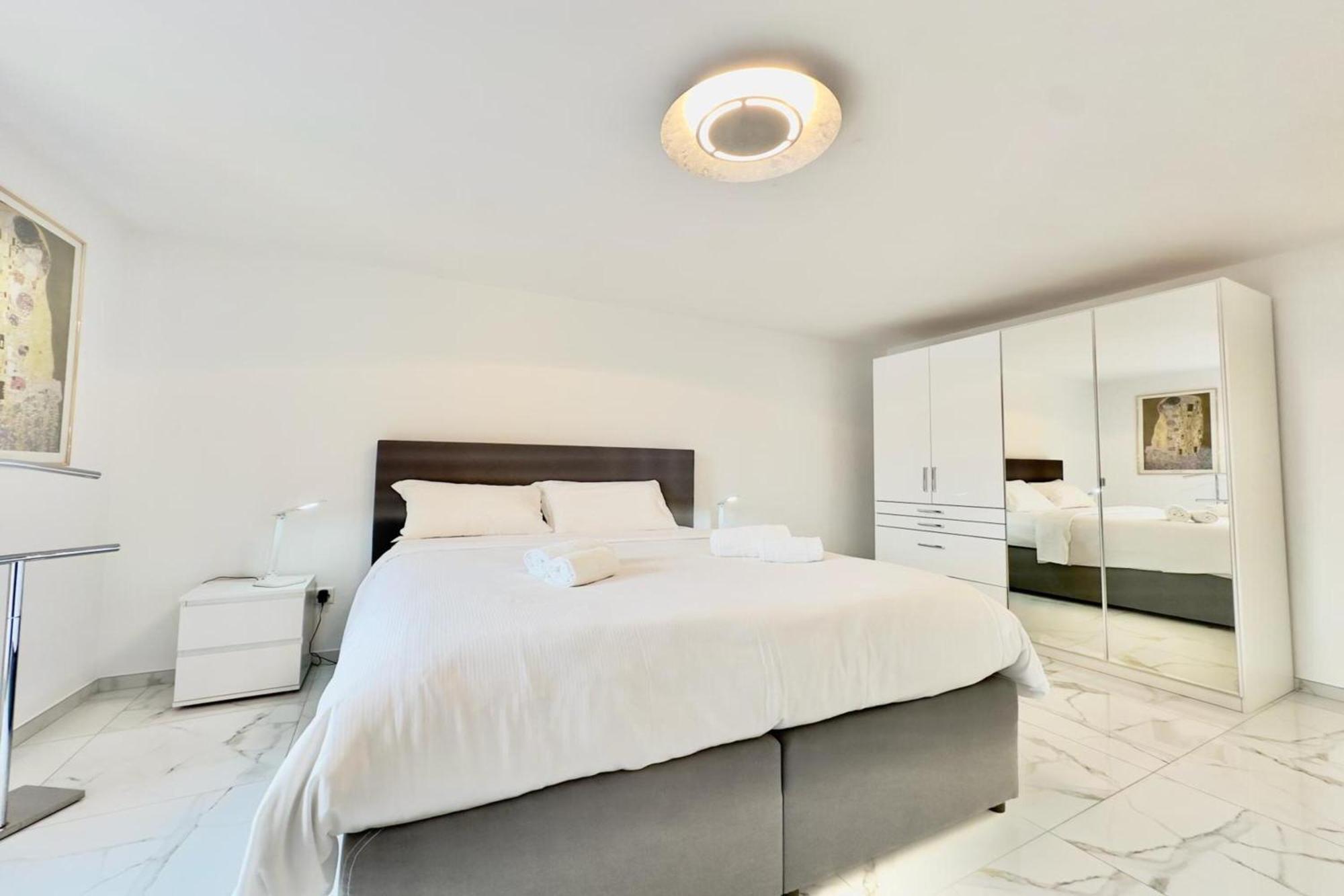 Yellow View Apartment - Happy Rentals Ronco sopra Ascona Eksteriør bilde